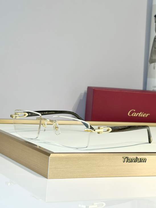 Picture of Cartier Sunglasses _SKUfw79722079fw